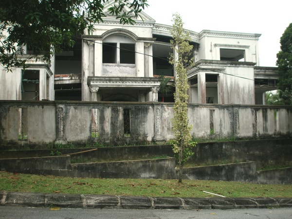 Rumah di Ampang - Fiksyen Shasha
