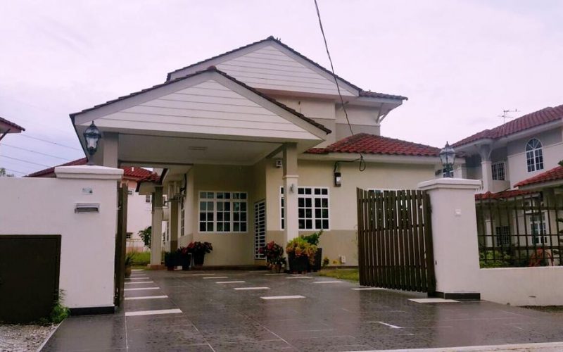 Dihantar Syarikat Outstation di Taiping - Fiksyen Shasha